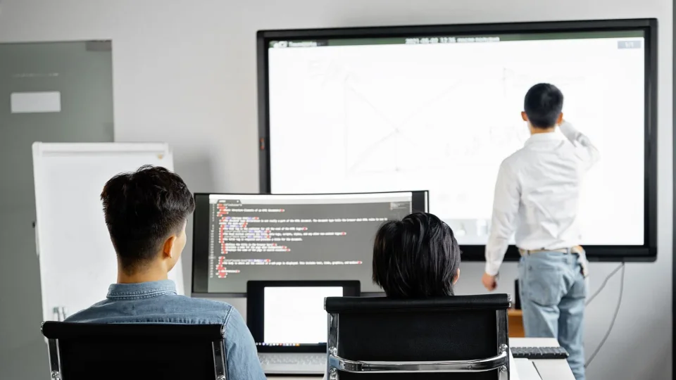 Uygulama Geliştirme Sürecinde İhmal Edilen Risk Analizi Noktaları Uygulama Geliştirme Sürecinde İhmal Edilen Risk Analizi Noktaları
