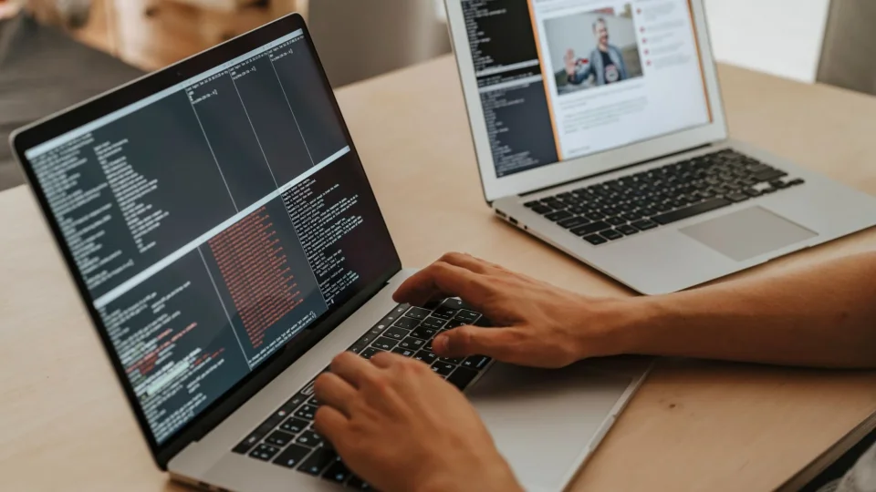 Web Yazılım Fiyatları Nasıl Belirlenir? Teklif Alırken Nelere Dikkat Edilmeli Web Yazılım Fiyatları Nasıl Belirlenir? Teklif Alırken Nelere Dikkat Edilmeli